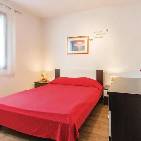 펜션 2 Bedroom Beautiful In Sikici