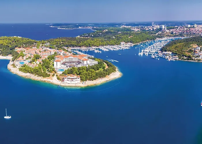 Holiday home 2 Bedroom Beautiful In Sikici *